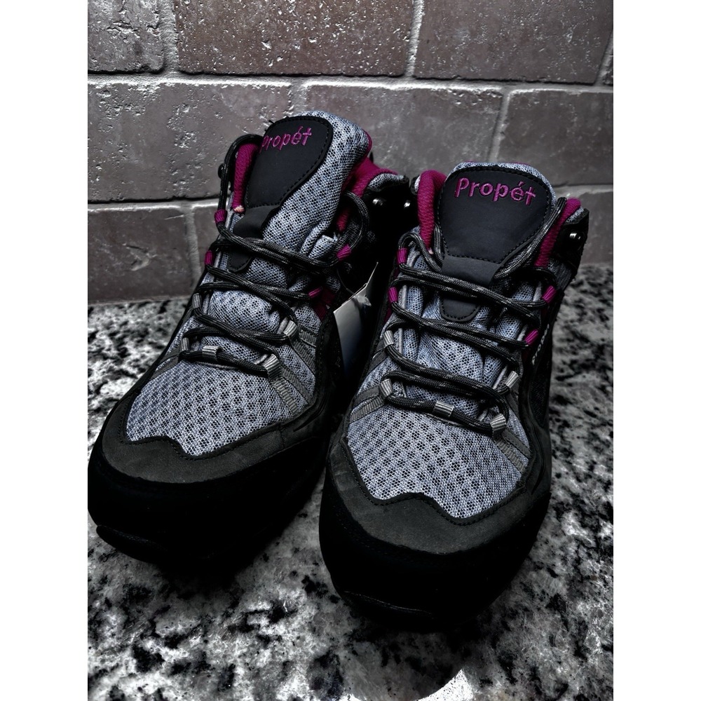 Propet Women's Peak Waterproof Hiking Boot Gray/Berry 10.5 New With Tags